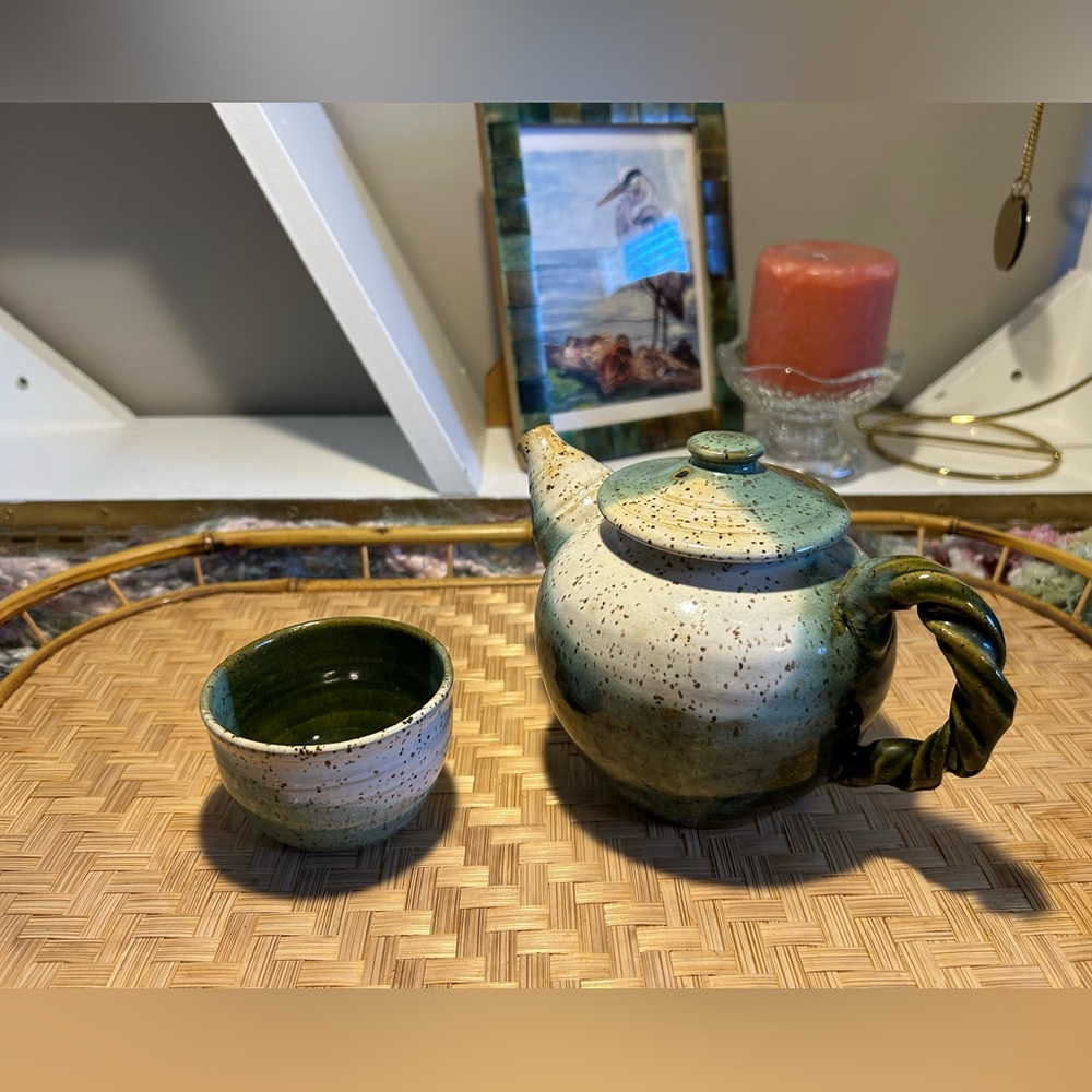 Handmade/artist‎ signed Green and Cream Teapot Set